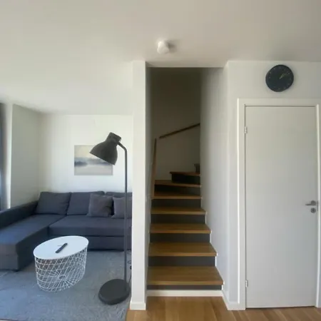 Spacious For 5 Apartment *