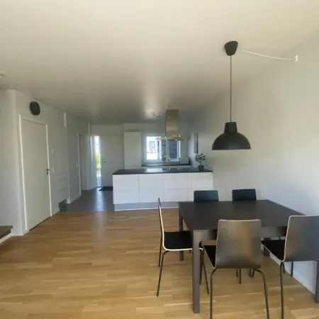 Apartment Spacious For 5